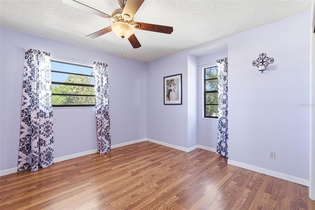 Active With Contract: $699,000 (4 beds, 3 baths, 2936 Square Feet)