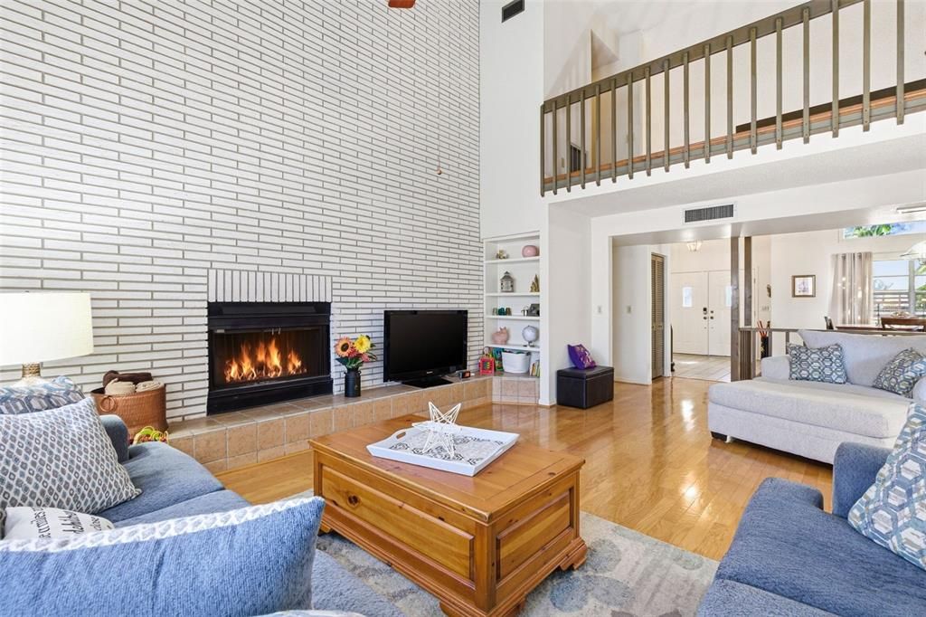 Active With Contract: $699,000 (4 beds, 3 baths, 2936 Square Feet)