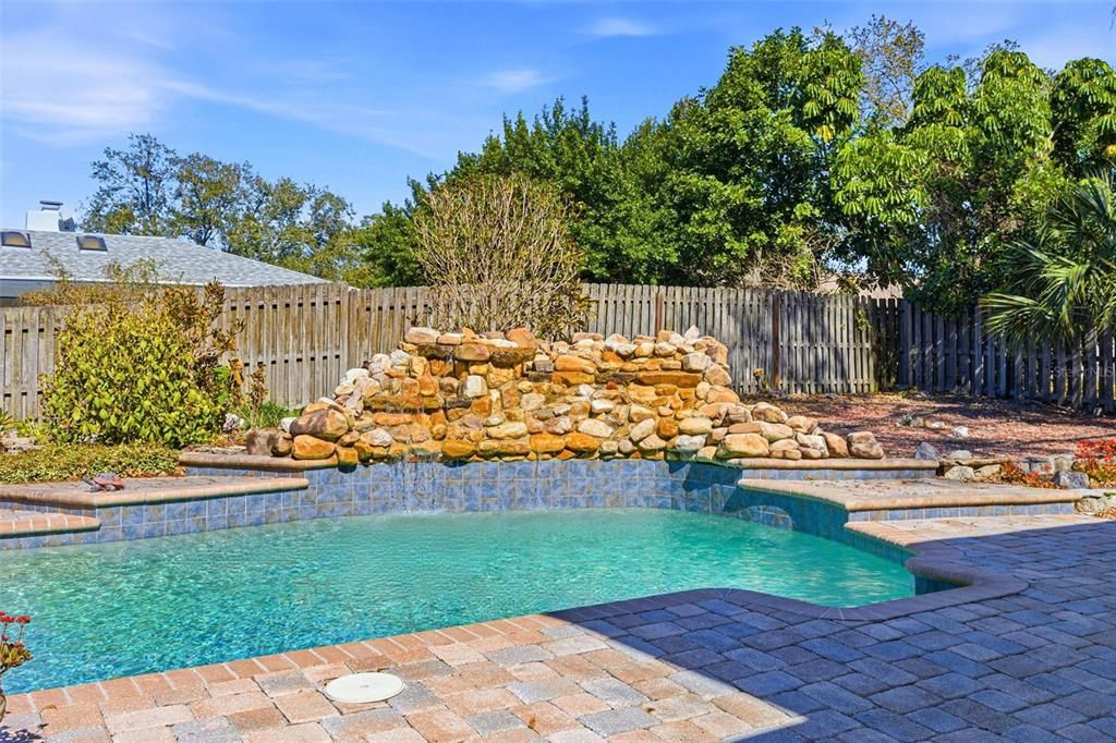 Active With Contract: $699,000 (4 beds, 3 baths, 2936 Square Feet)