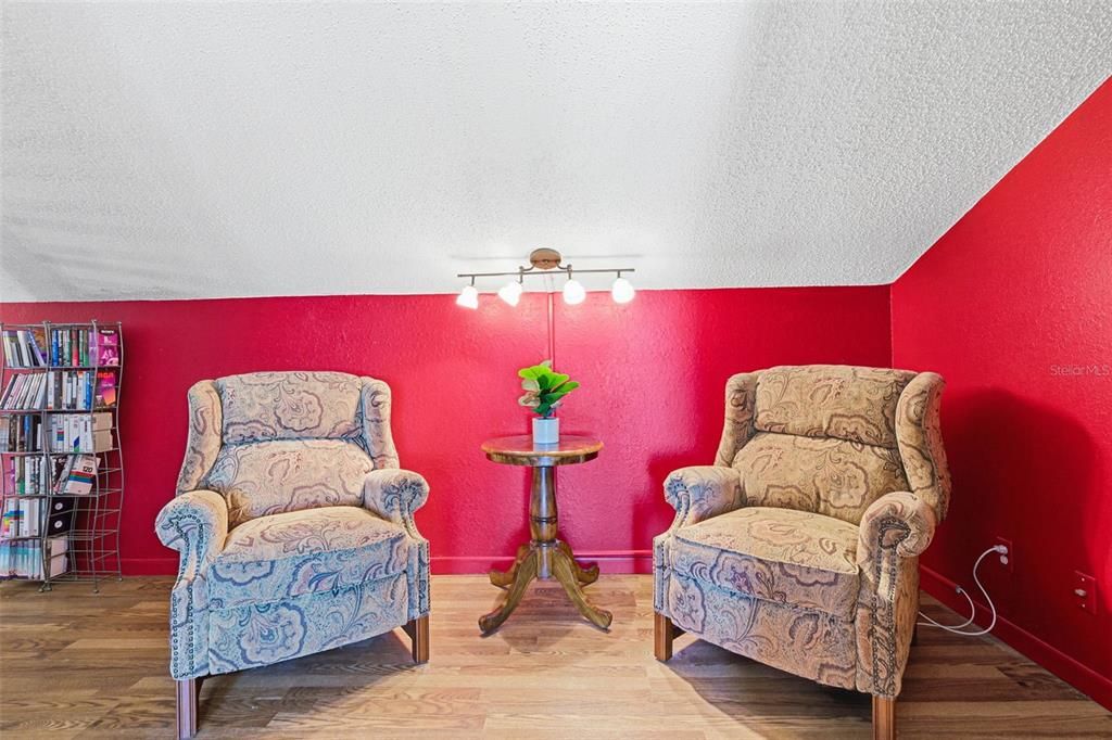 Active With Contract: $699,000 (4 beds, 3 baths, 2936 Square Feet)