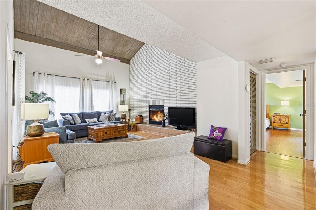 Active With Contract: $699,000 (4 beds, 3 baths, 2936 Square Feet)