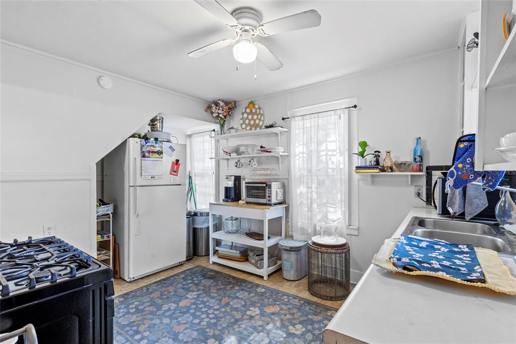 For Sale: $325,000 (3 beds, 0 baths, 1475 Square Feet)