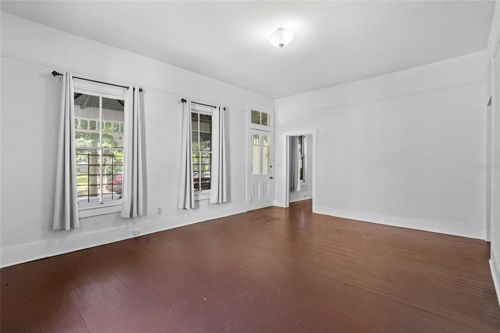 For Sale: $325,000 (3 beds, 0 baths, 1475 Square Feet)