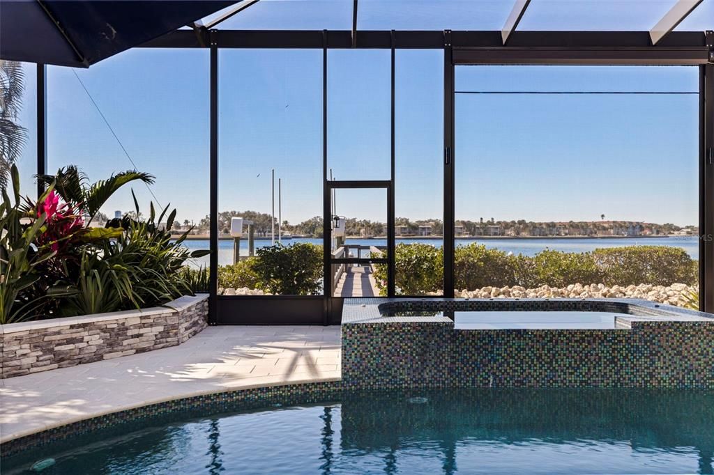 For Sale: $4,395,000 (6 beds, 5 baths, 5186 Square Feet)