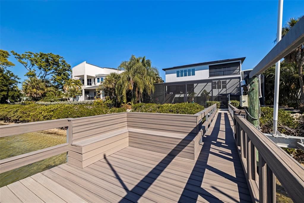 For Sale: $4,395,000 (6 beds, 5 baths, 5186 Square Feet)
