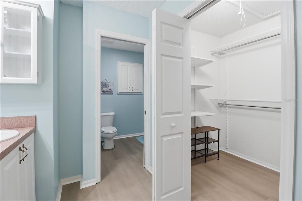 En Venta: $334,000 (2 camas, 2 baños, 1200 Pies cuadrados)