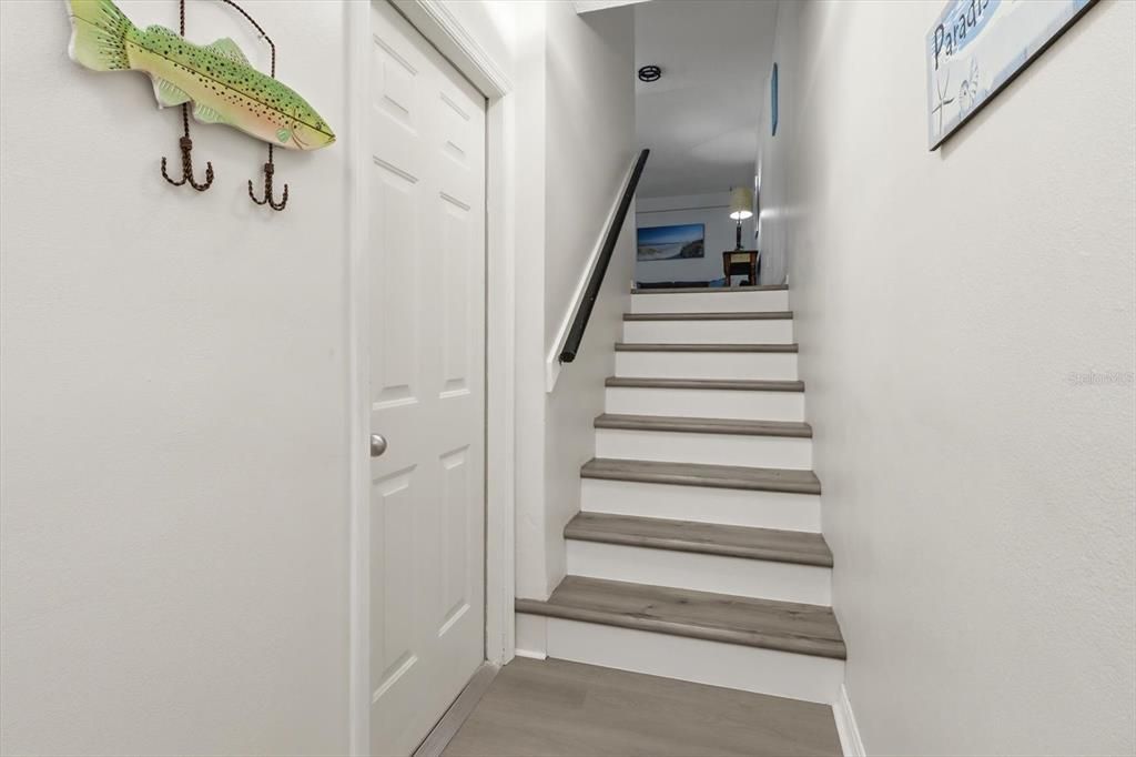 En Venta: $334,000 (2 camas, 2 baños, 1200 Pies cuadrados)