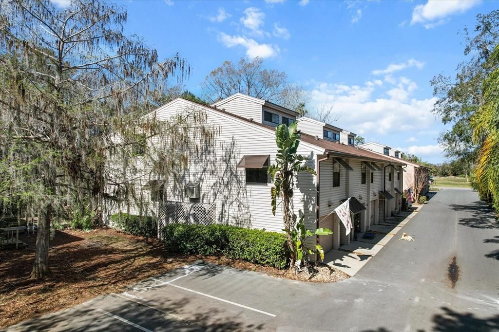 En Venta: $334,000 (2 camas, 2 baños, 1200 Pies cuadrados)