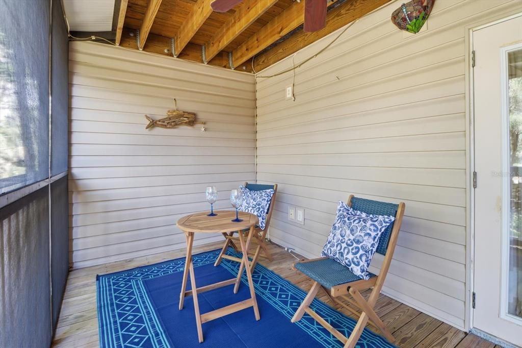 En Venta: $334,000 (2 camas, 2 baños, 1200 Pies cuadrados)