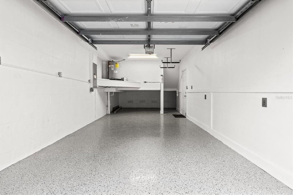 En Venta: $334,000 (2 camas, 2 baños, 1200 Pies cuadrados)
