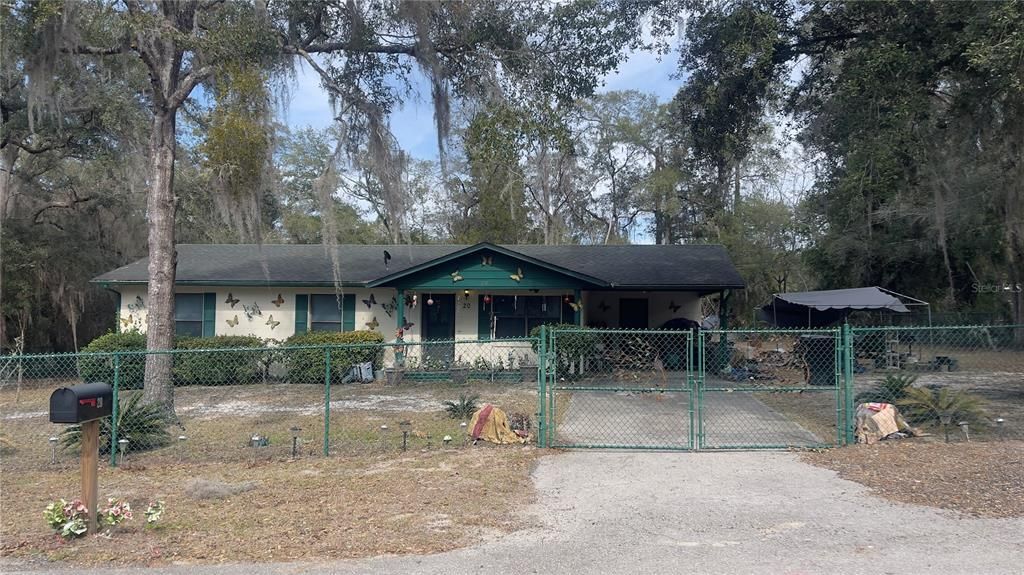 Recently Sold: $174,900 (3 beds, 1 baths, 1056 Square Feet)