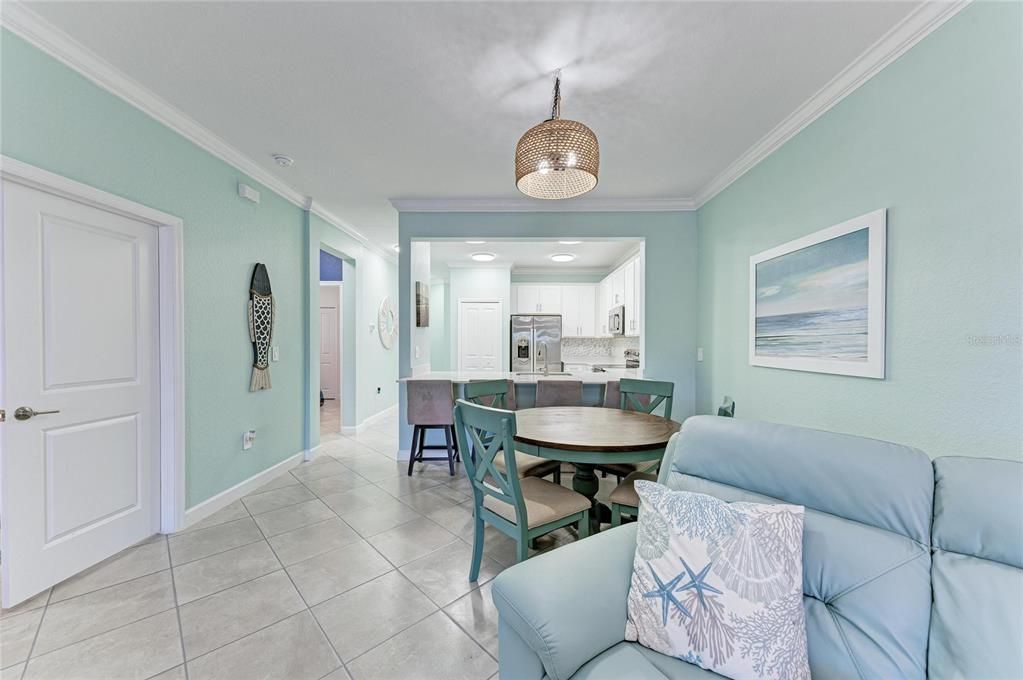 For Rent: $3,650 (3 beds, 2 baths, 1422 Square Feet)