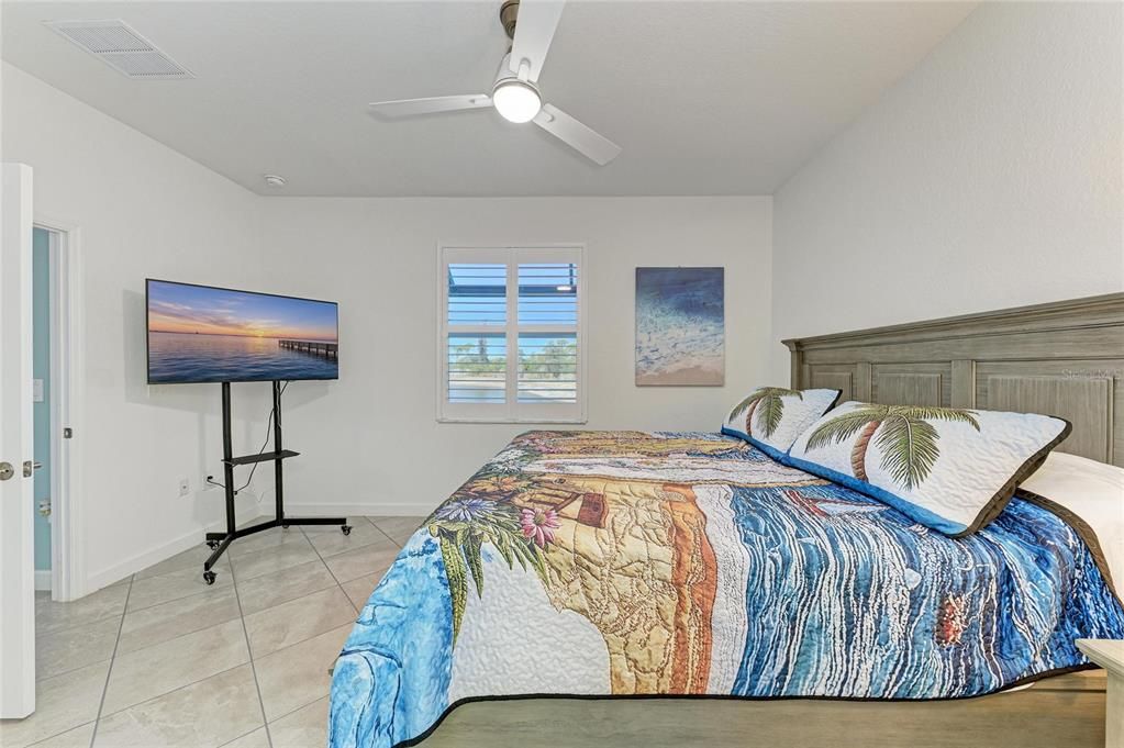 For Rent: $3,650 (3 beds, 2 baths, 1422 Square Feet)