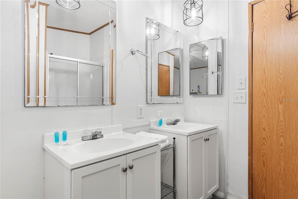 En Venta: $209,400 (3 camas, 2 baños, 1620 Pies cuadrados)