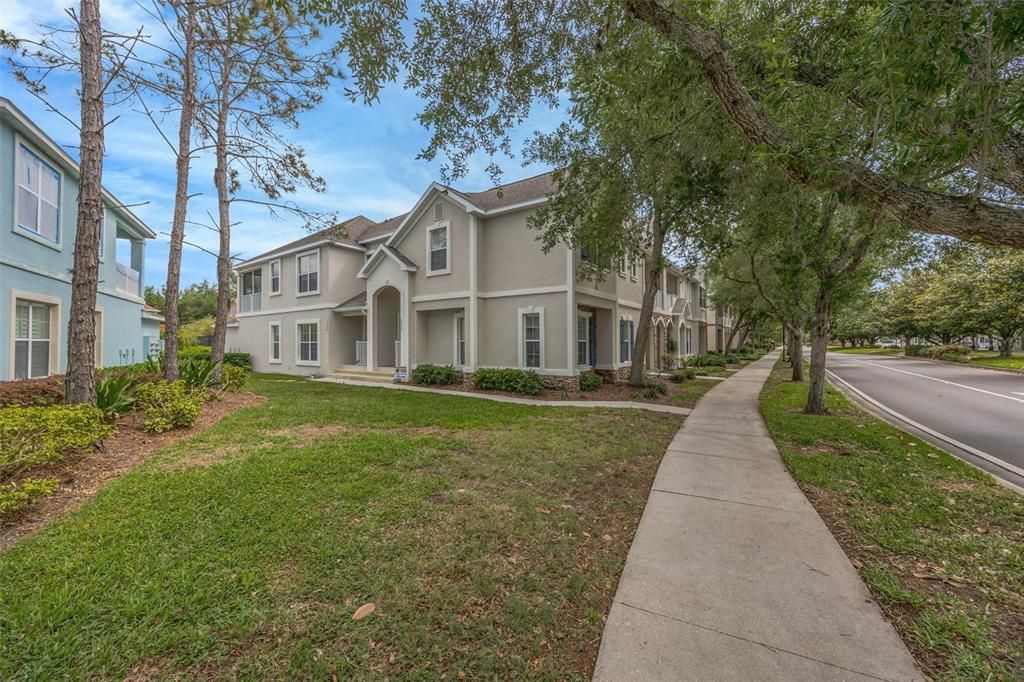 For Sale: $289,900 (2 beds, 2 baths, 1433 Square Feet)