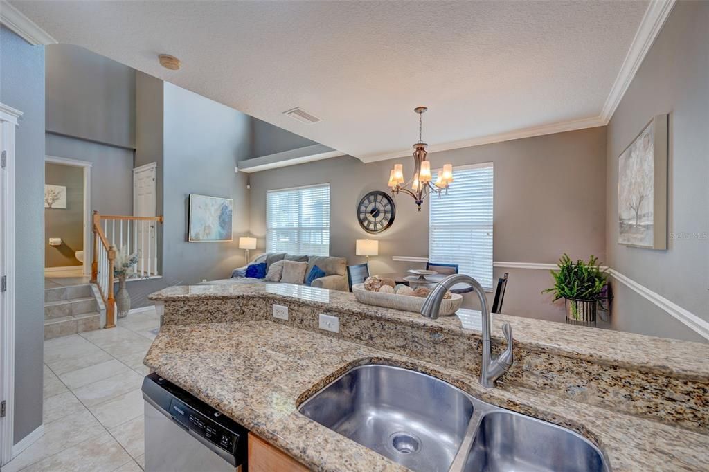 En Venta: $299,900 (2 camas, 2 baños, 1433 Pies cuadrados)