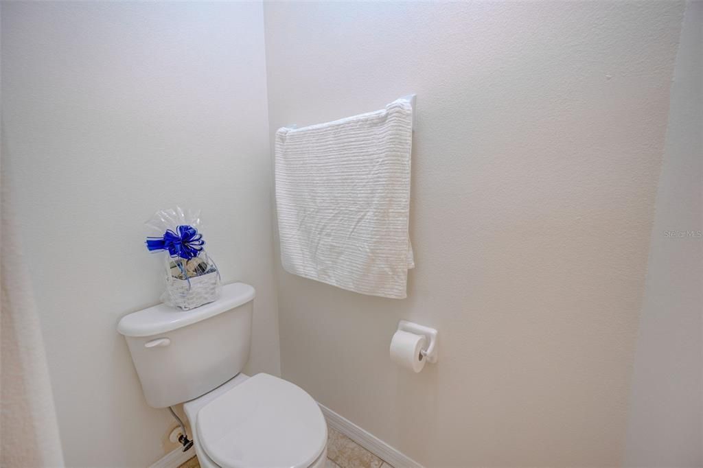 En Venta: $299,900 (2 camas, 2 baños, 1433 Pies cuadrados)