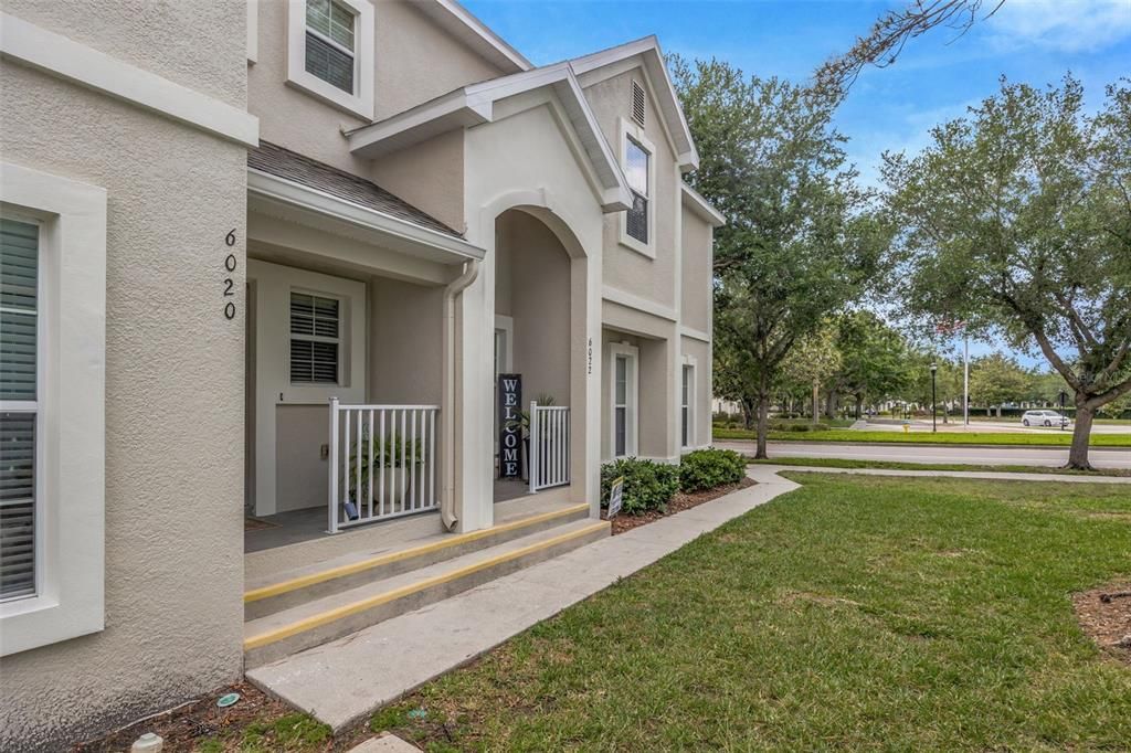 For Sale: $289,900 (2 beds, 2 baths, 1433 Square Feet)