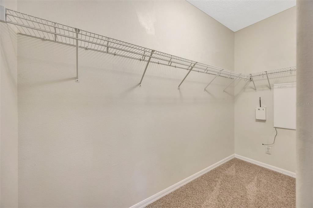 En Venta: $299,900 (2 camas, 2 baños, 1433 Pies cuadrados)