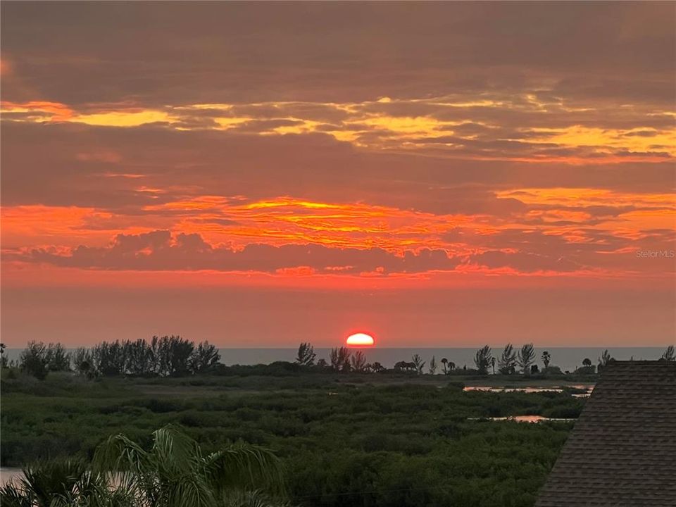 En Venta: $799,900 (2 camas, 2 baños, 1322 Pies cuadrados)