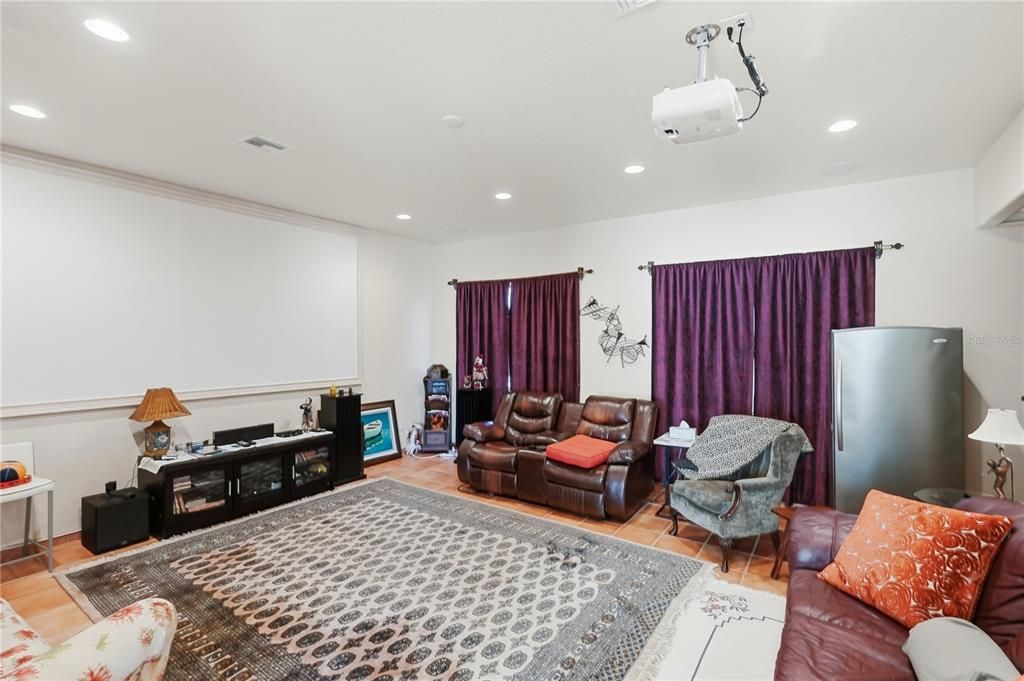 En Venta: $2,090,000 (5 camas, 3 baños, 5163 Pies cuadrados)
