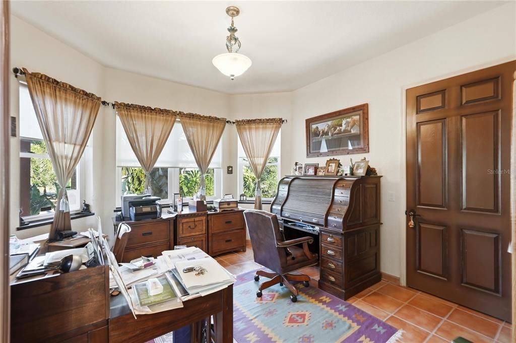 En Venta: $2,090,000 (5 camas, 3 baños, 5163 Pies cuadrados)