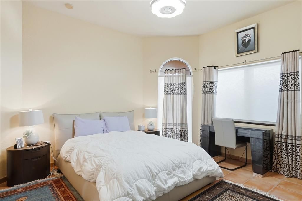 En Venta: $2,090,000 (5 camas, 3 baños, 5163 Pies cuadrados)