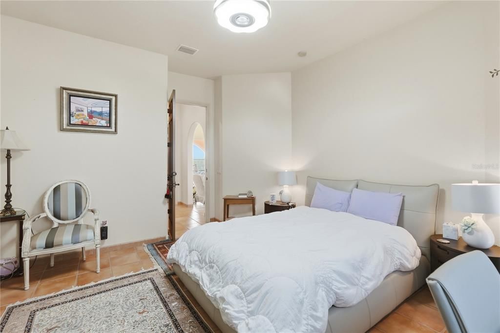 En Venta: $2,090,000 (5 camas, 3 baños, 5163 Pies cuadrados)