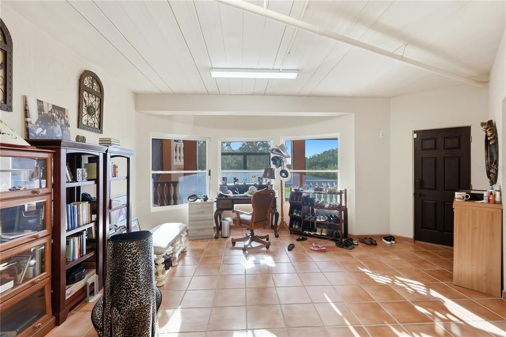 En Venta: $2,090,000 (5 camas, 3 baños, 5163 Pies cuadrados)