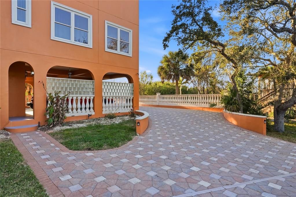 En Venta: $2,090,000 (5 camas, 3 baños, 5163 Pies cuadrados)