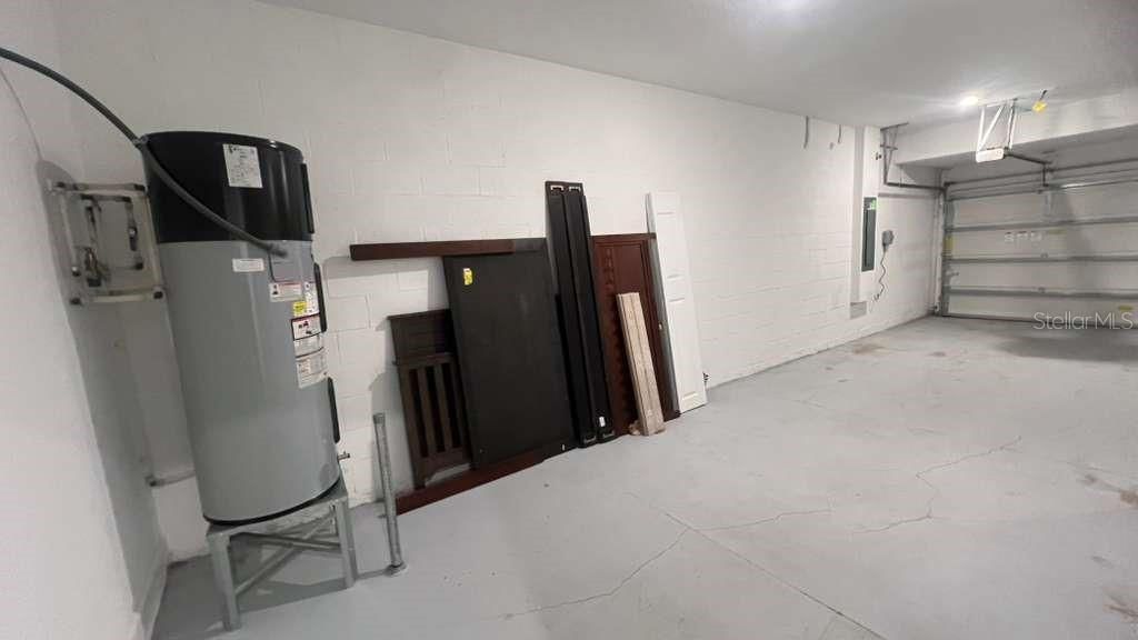 En Renta: $4,650 (5 camas, 3 baños, 3640 Pies cuadrados)
