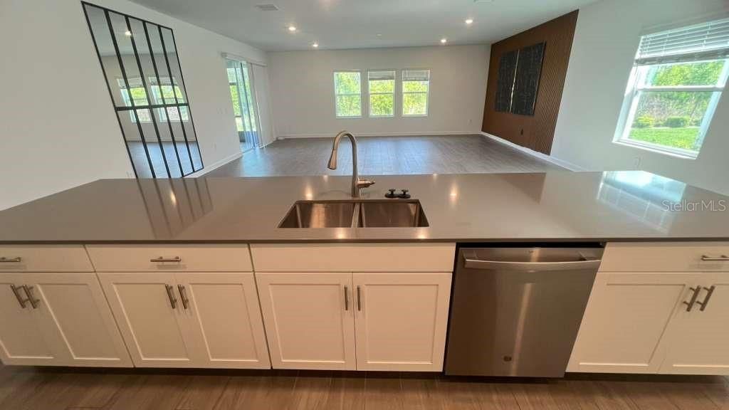 En Renta: $4,650 (5 camas, 3 baños, 3640 Pies cuadrados)