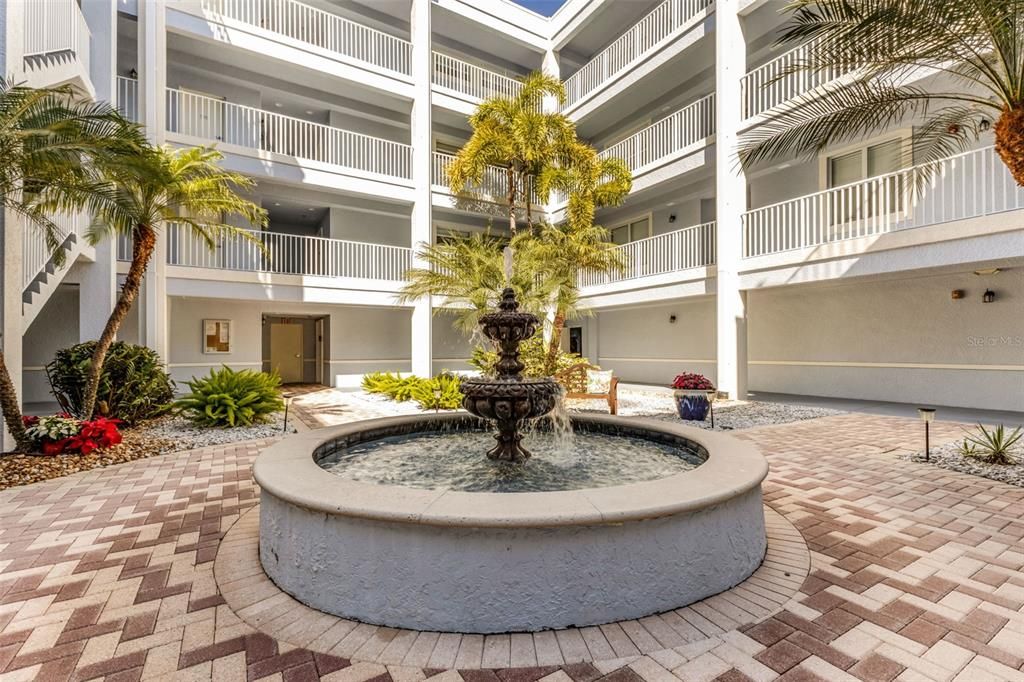 Activo con contrato: $225,000 (3 camas, 2 baños, 1497 Pies cuadrados)