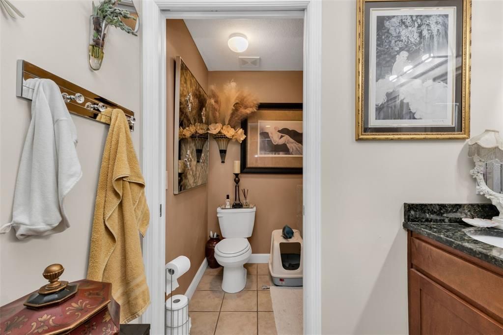 Activo con contrato: $225,000 (3 camas, 2 baños, 1497 Pies cuadrados)