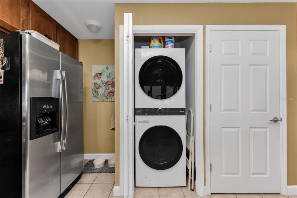 Activo con contrato: $225,000 (3 camas, 2 baños, 1497 Pies cuadrados)
