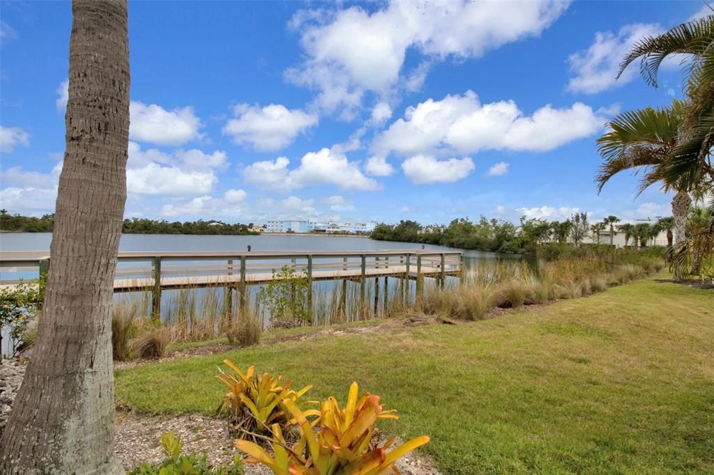 Activo con contrato: $225,000 (3 camas, 2 baños, 1497 Pies cuadrados)