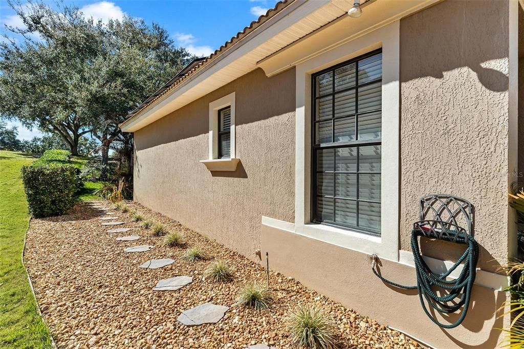 For Sale: $644,900 (3 beds, 2 baths, 2135 Square Feet)