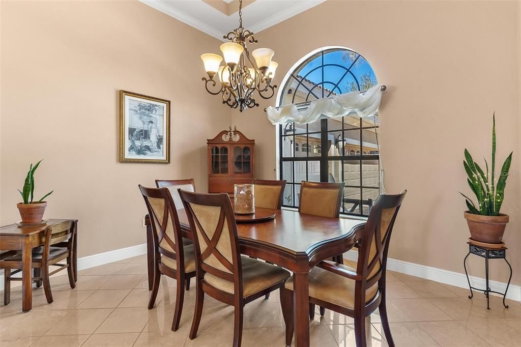 For Sale: $644,900 (3 beds, 2 baths, 2135 Square Feet)