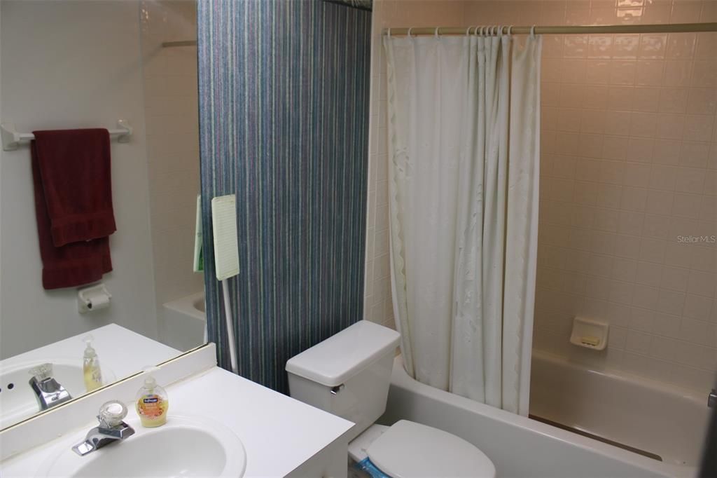 For Sale: $399,000 (3 beds, 4 baths, 1749 Square Feet)