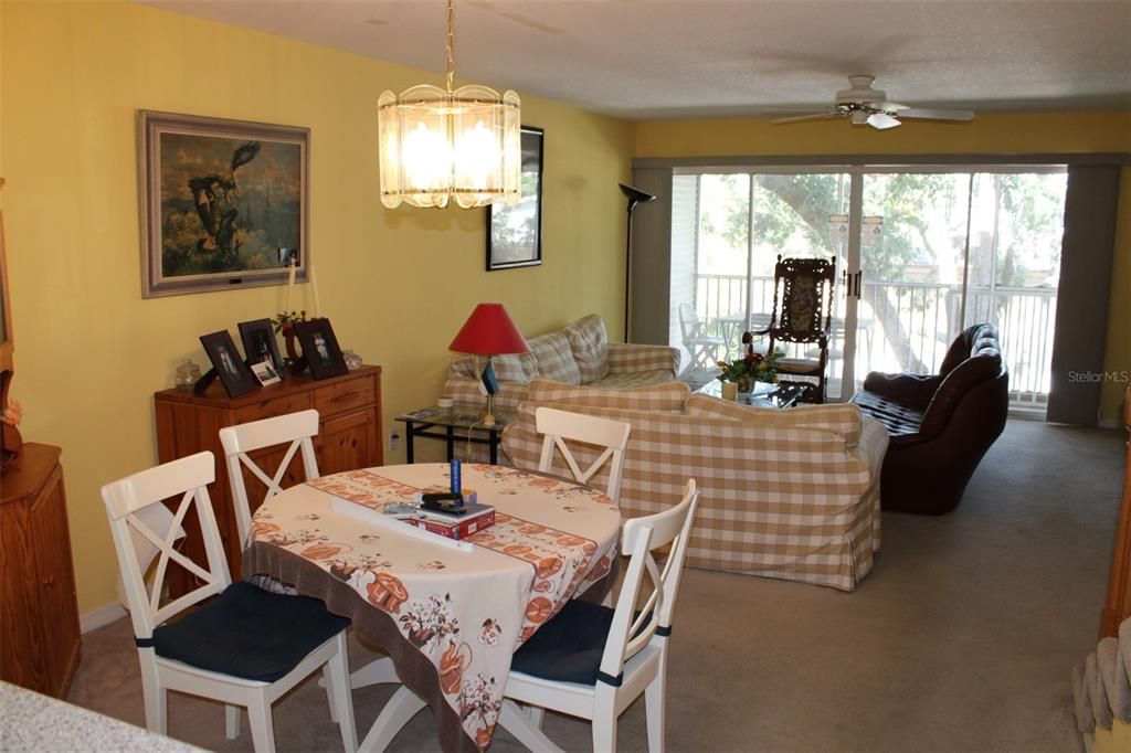 For Sale: $399,000 (3 beds, 4 baths, 1749 Square Feet)
