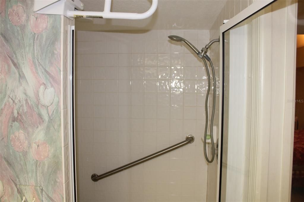 For Sale: $399,000 (3 beds, 4 baths, 1749 Square Feet)