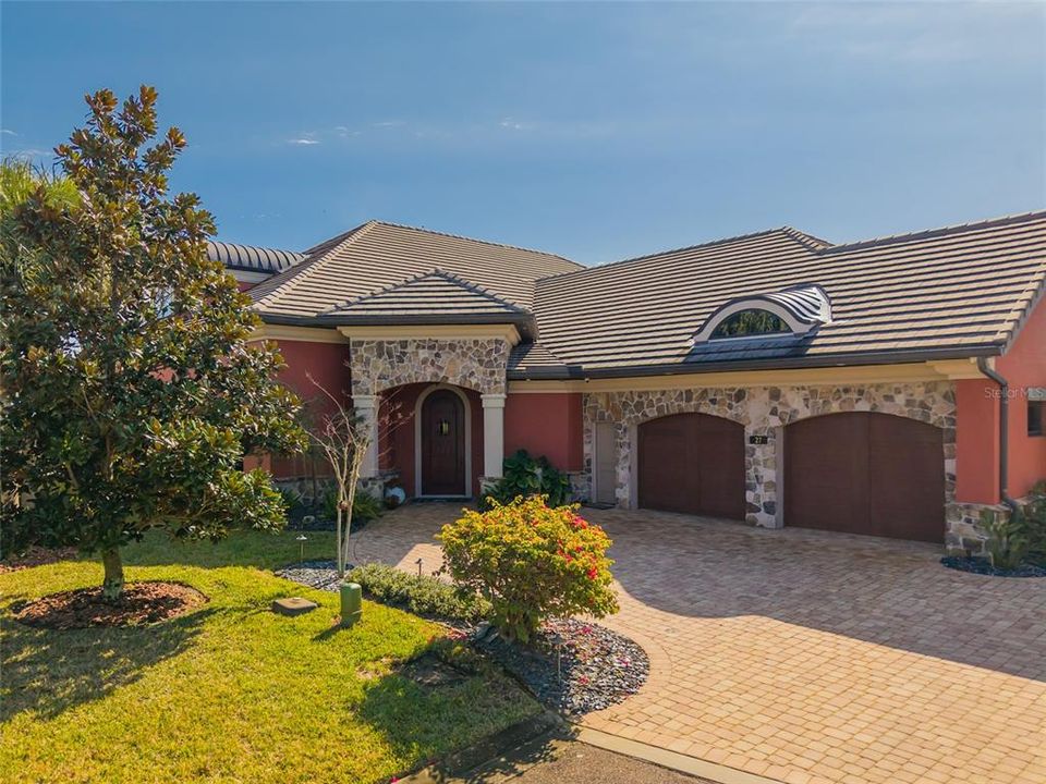 En Venta: $1,950,000 (5 camas, 4 baños, 4457 Pies cuadrados)