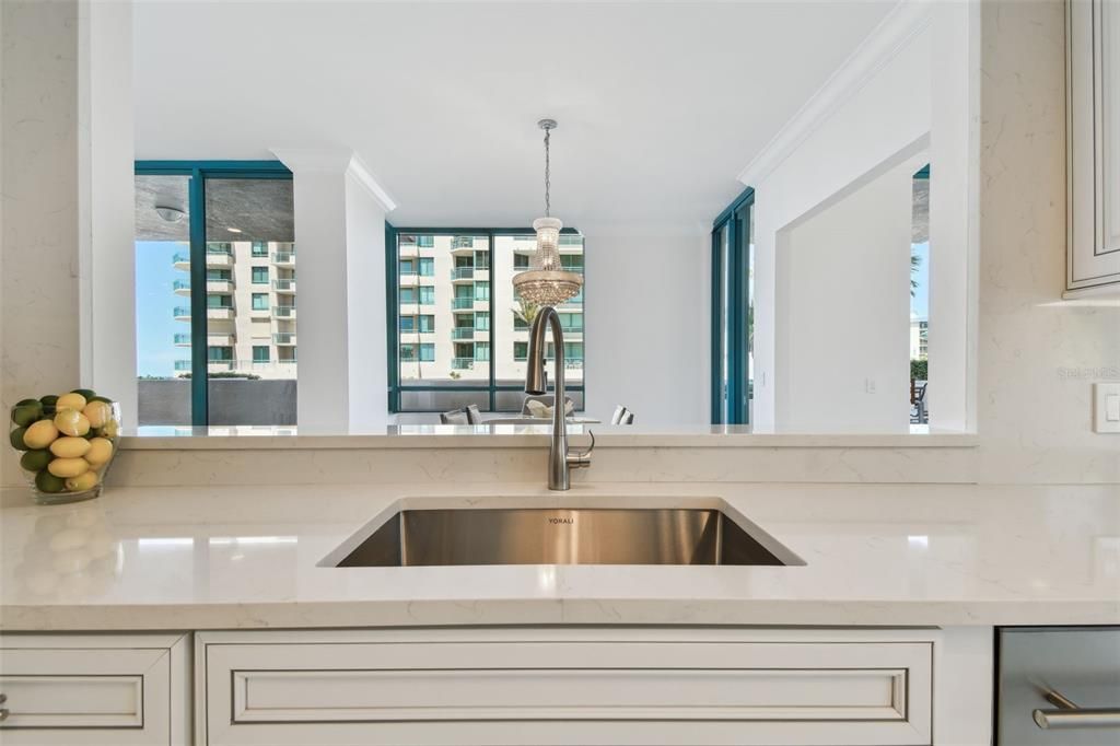 En Venta: $3,499,000 (4 camas, 4 baños, 4336 Pies cuadrados)