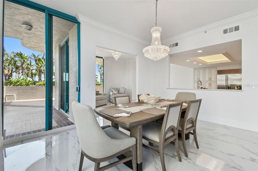 En Venta: $3,499,000 (4 camas, 4 baños, 4336 Pies cuadrados)