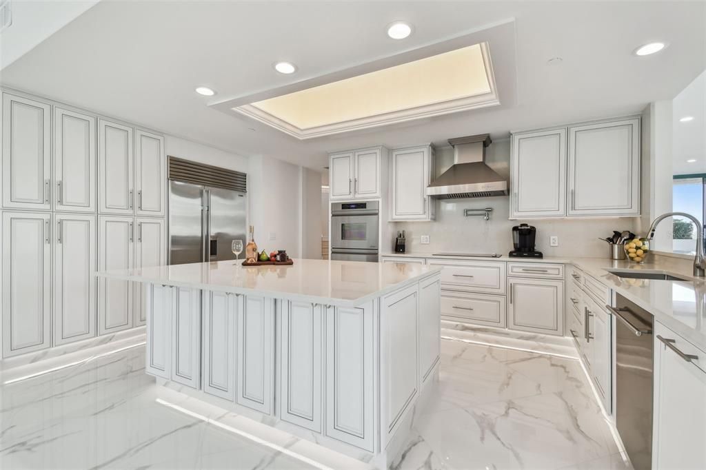 En Venta: $3,499,000 (4 camas, 4 baños, 4336 Pies cuadrados)