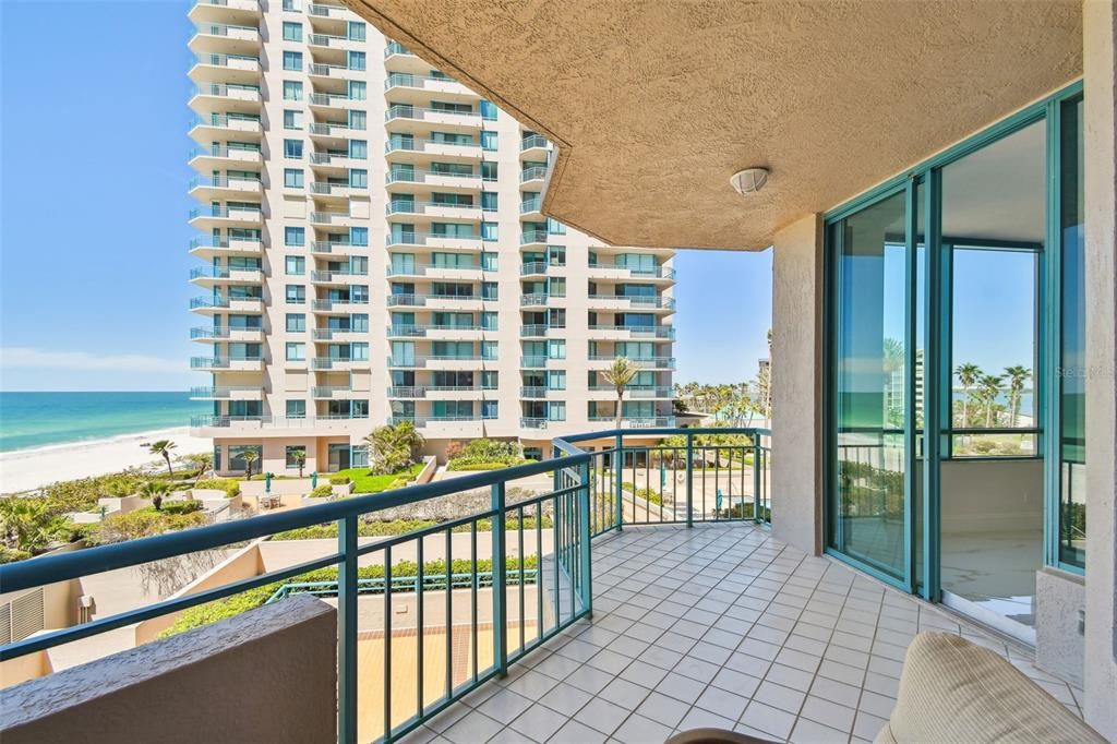 En Venta: $3,499,000 (4 camas, 4 baños, 4336 Pies cuadrados)