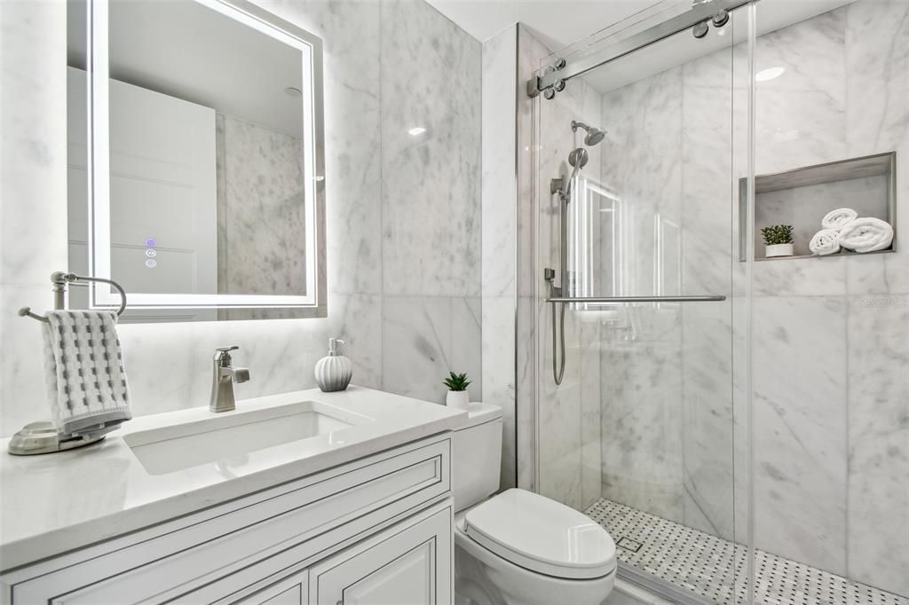 En Venta: $3,499,000 (4 camas, 4 baños, 4336 Pies cuadrados)