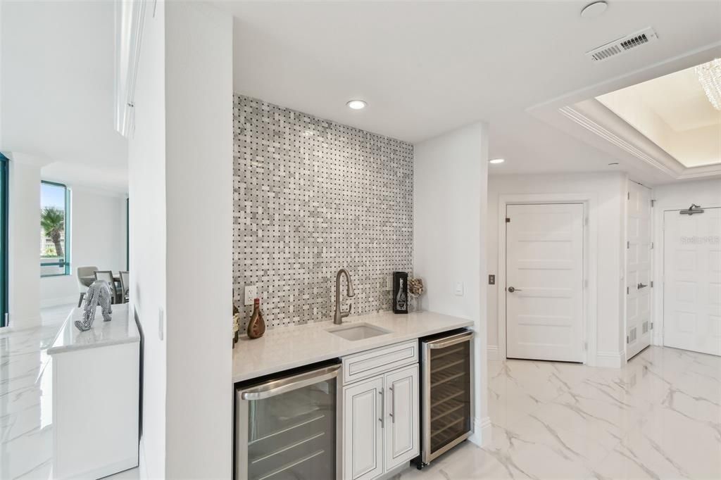 En Venta: $3,499,000 (4 camas, 4 baños, 4336 Pies cuadrados)