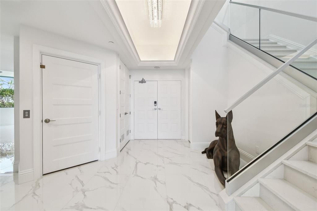 En Venta: $3,499,000 (4 camas, 4 baños, 4336 Pies cuadrados)