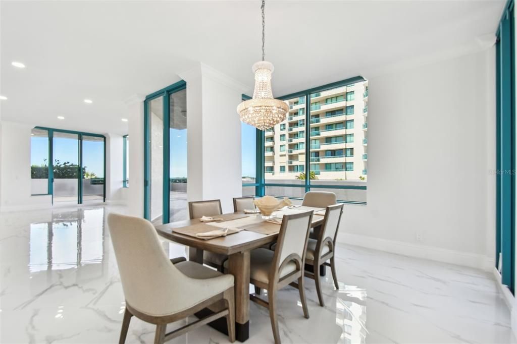 En Venta: $3,499,000 (4 camas, 4 baños, 4336 Pies cuadrados)